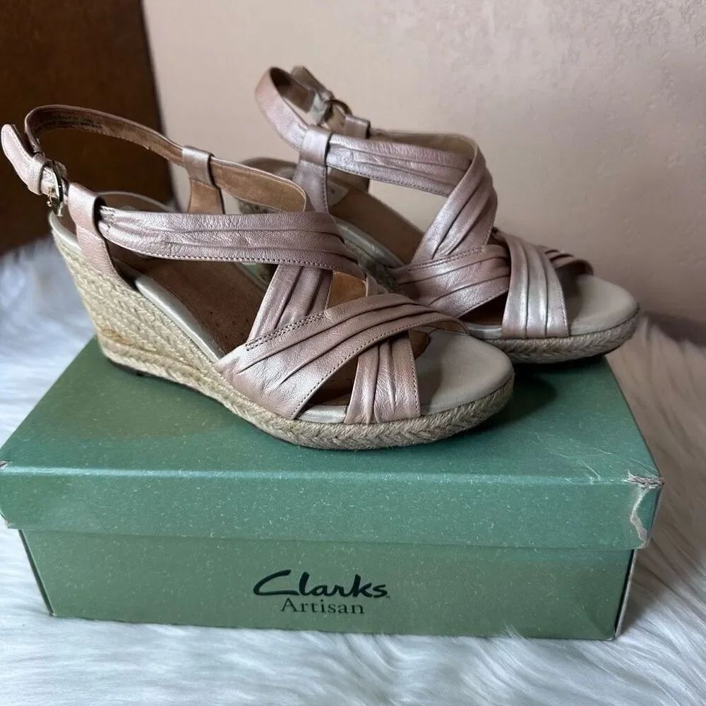 Clarks Artisan Shutter Shade Espadrille Wedge Sandals Pearlized Pink/Beige Size